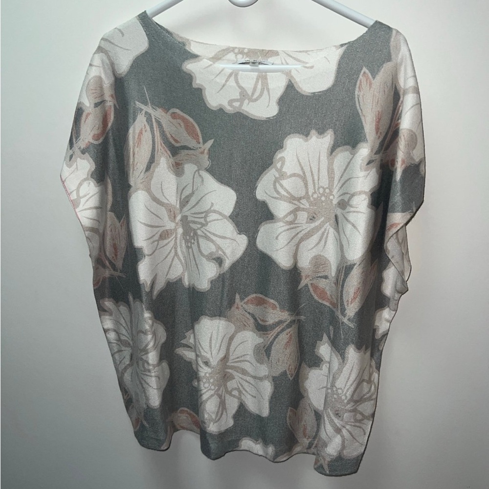Vita Milano Gray Floral Print Top Size XL